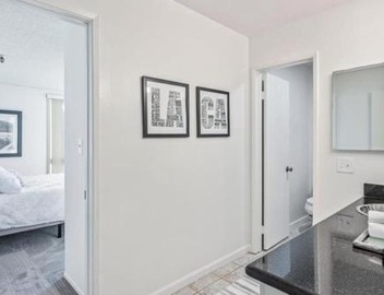 One Bedroom Oceanfront Retreat with Panoramic View 2