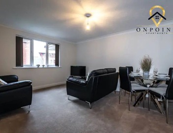 ✰OnPoint - Spacious 2 Bed Apt - FREE Parking✰ 4