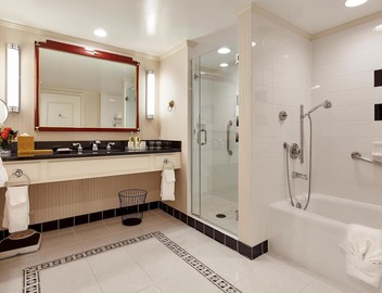 Orchard Hotel 3