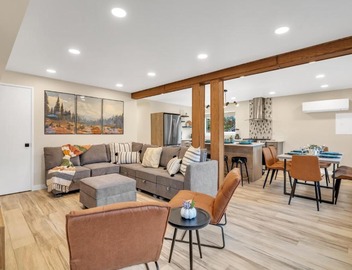Pacific Northwest Retreat Duplex 3min from Seattle 2