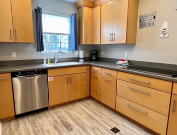 Panhandle Paradise, Waterfront, 2 Dog Friendly in Fort Walton Beach. Free Activities Included! 5