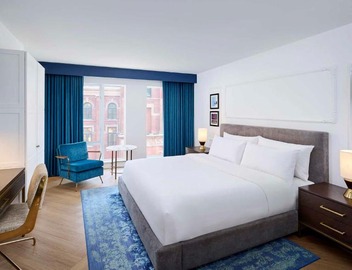 Pantages Hotel Toronto Centre 2