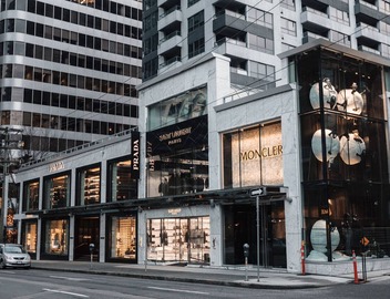 Paradox Vancouver 5