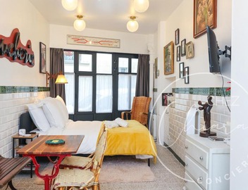 Paris Retro Bistro Escape Authentic & Cozy 4