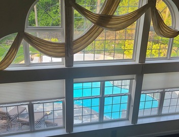 Peace of mind on a big mansion, close to all local stores. 3