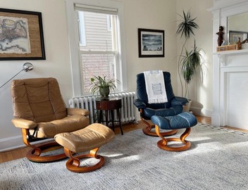 Peaceful Oasis on Munjoy Hill 1st flr 3BR parking 2