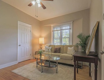 Peaceful One Bedroom Home near Chicago 4