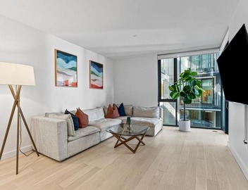Pearl Coast - Modern 2BR with Rooftop Pool & Views 2