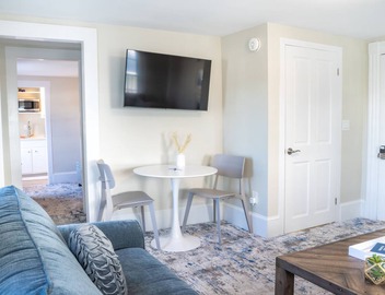 Perfect second floor beachside family suite! 2