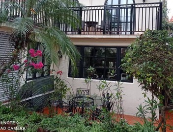 Perfect vacation! Beach, pool/tennis court, 5 min MTR, garden BBQ 5