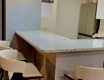 Perfectly Located Modern Downtown DC Apartment 3