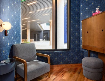 Pet Friendly + Accessible Flat | Rooftop Views 5