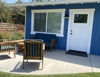 Pet friendly duplex apartment in downtown Santa Ynez! 5