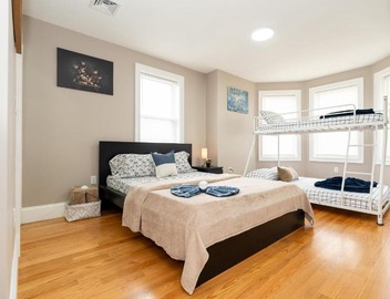 Pet-Friendly Modern 3BR 1st-floor Apt Boston - Easy Franklin Park & Red Line Access 5581 2
