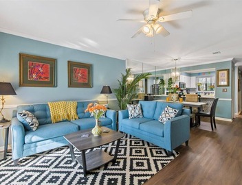 Pet friendly in West End PCB! 3 Pools and a Hot Tub! 4