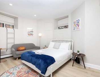 Petit Studio in Back Bay 3