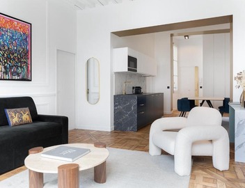 Pick A Flat's Apartment in Louvre - Croix des Petits Champs 4