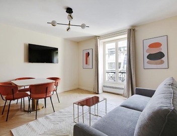Pick A Flat's Apartments in Saint-Lazare - Rue de Londres 2