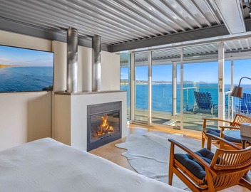 Pierre Koenig Beachfront Villa on Broad Beach! 2