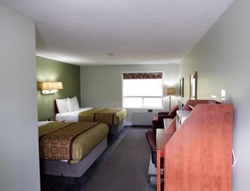 Pine Motel 5
