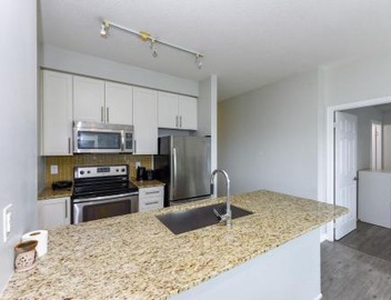 PlanURstay - 2BTH & 2BTH Near Square One Mall 3