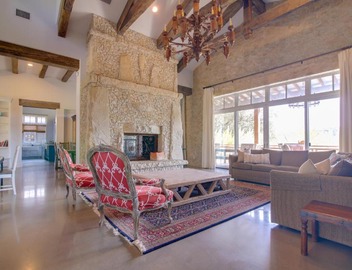 Pool & Covered Patios: Sprawling Austin Estate! 3