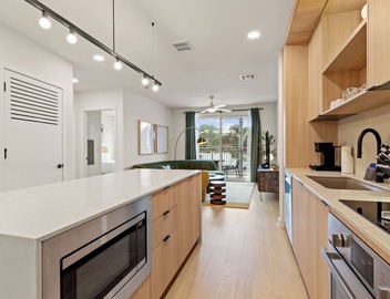 Pool + Rooftop | 2BDR Suite w/Balcony | The Code 4