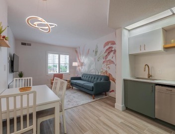 Pool view apartment near Epic Universe and Universal Studios 2