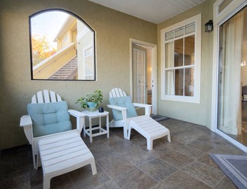 Poolside Condo- Zero Stairs -Clearwater Beach Area - Heated Pool - Free Parking 4