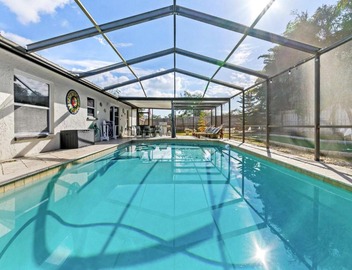 Poolside Fun Games Perfect Family Escape 5