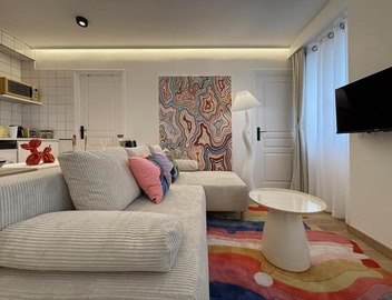 Pop Art & Vibrant Parisian Flat AC Near Opera 5