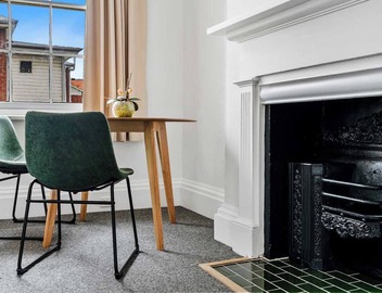 Portsea Place Hobart - designer studio + parking 2
