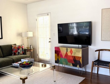 Preferred Listing! Serene, Cozy, Immaculately renovated 2 bedroom home. 4