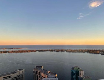 Presidential Suite Heart of Downtown with Stunning View 2