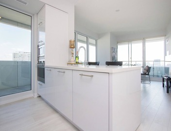 Prestigious 2 bedroom/Midtown/close to Subway 3