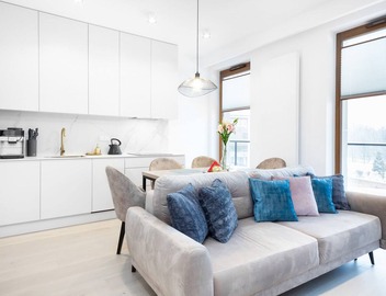 Prestigious Apartment | Two Balconies, Garage Parking 4