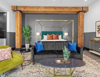 Prime Location King Bed+Gym+Rooftop Pool Hotel 5