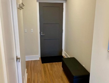 PRIME LOCATION! Steps from CN Tower and Rogers Centre, Free Parking & Rooftop Pool 3