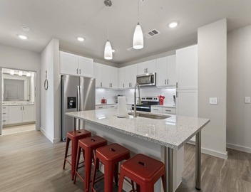 Prime Soco Charming 1BR King Suite w Pool Parking 5