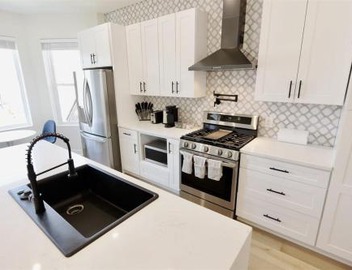 Pristine Petworth Family Home w Street Parking 5