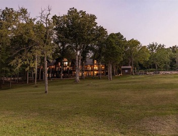 Private Retreat with Majestic Views - Just 15 Minutes from Branson 5