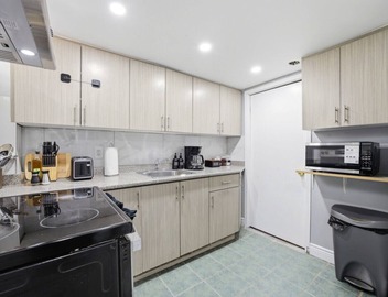 Private 1BR Apt | WiFi | Parking | Nr all Amenities 2