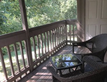 Private 2BR condo w/comfy King & Queen beds 3