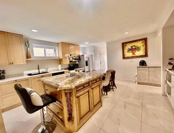 Private 2BR family Suite Near YVR airport & Transit & Golf course 5