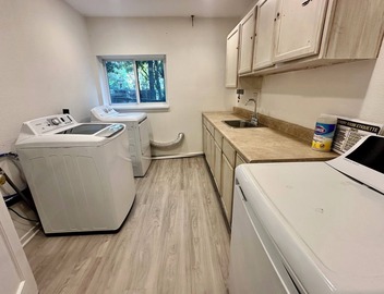 Private 6-bedroom house, indoor pool, sauna near LA, Topanga in Simi Valley 2