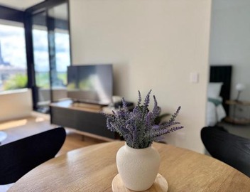 Private Apartments - Melbourne CBD 2