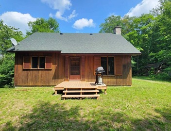 Private Cliffside Cabin in the Woods 5