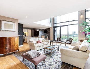 Private Penthouse Above the Crowds 4