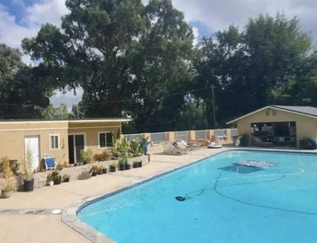 Private Pool Guesthouse for up to 6 on Secluded & Private Gated 3.25 acre Estate 4