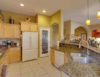 Private Pool + Resort Perks: Phoenix Golf Getaway 4